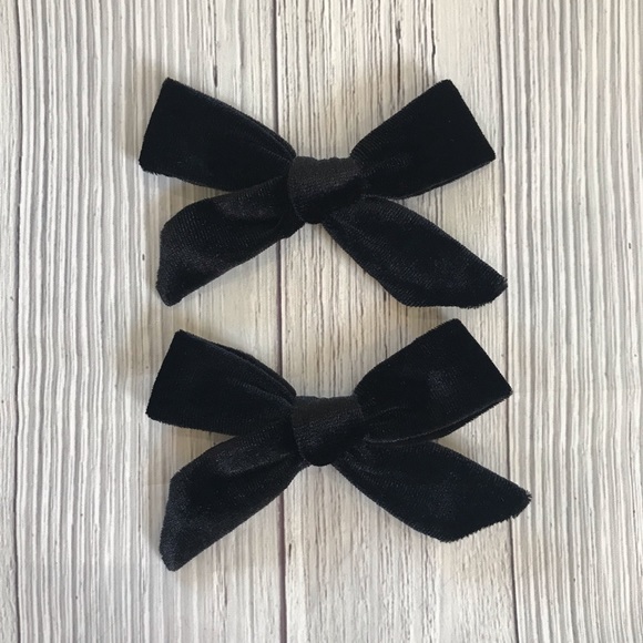 black velvet baby bow